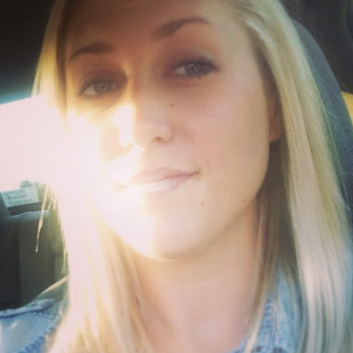 Sarah Paxton Photo 34