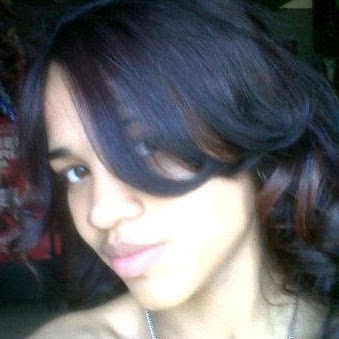 Esther Hernandez Photo 24
