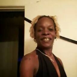 Melanie Williams Photo 26