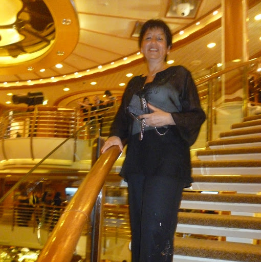 Susan Medina Photo 19