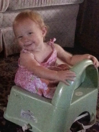 Stephanie Hayden Photo 34