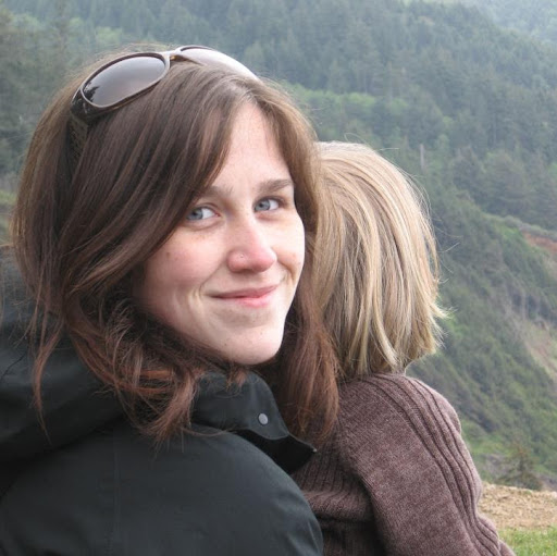 Victoria Kirby Photo 9