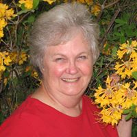 Elizabeth Lester Photo 21