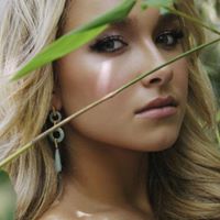 Sara Mark Photo 19