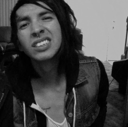 Julian Contreras Photo 10
