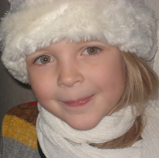 Sarah Harvey Photo 20