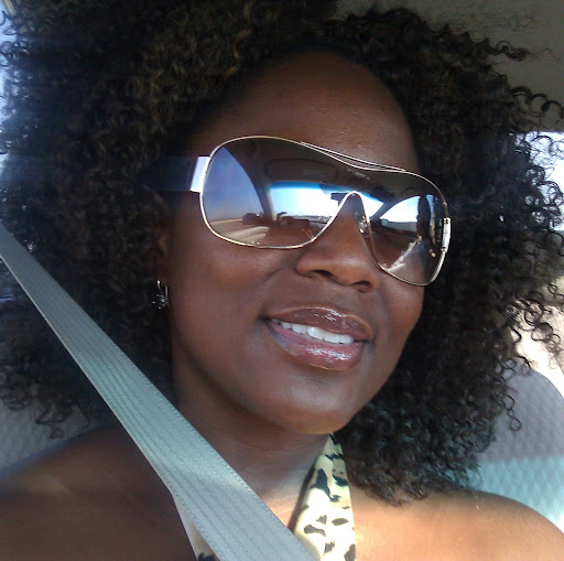Alicia Hawkins Photo 9