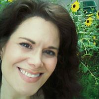 Melanie Davis Photo 22