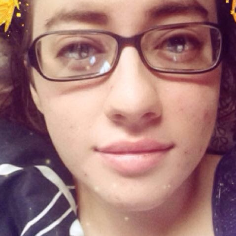 Ashley Hedrick Photo 17