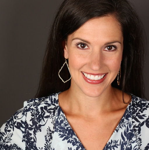 Amy Collins Photo 35