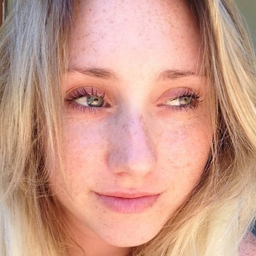 Sarah Smart Photo 22