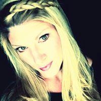 Amy Howard Photo 25