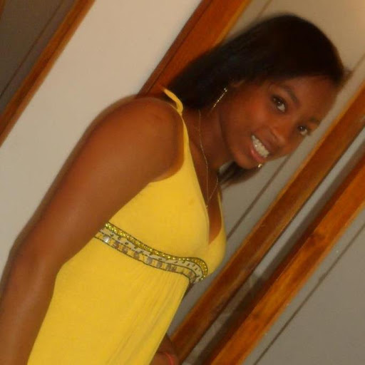 Ana Bonilla Photo 17