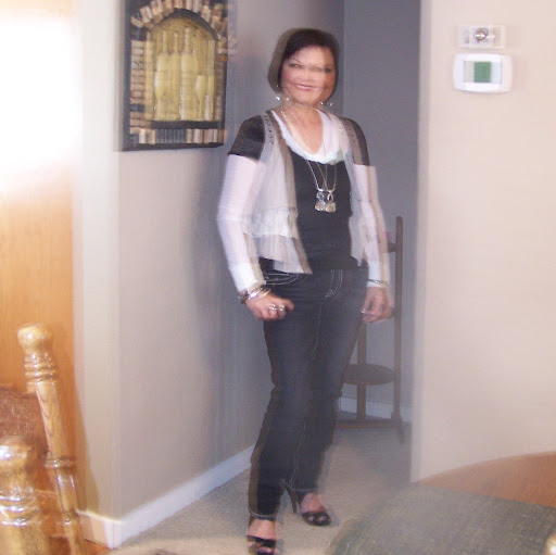 Karen Potts Photo 30