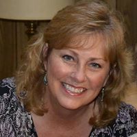 Christina Newman Photo 17
