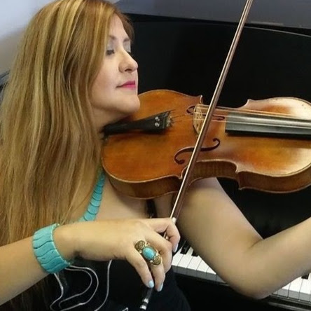 Abigail Fuentes Photo 8