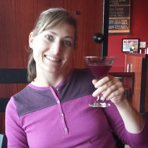 Michelle Rhodes Photo 10