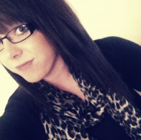 Hayley Martin Photo 14