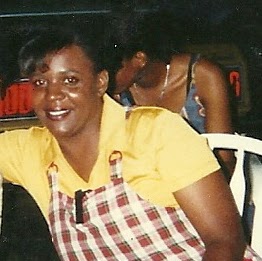 Laura Booker Photo 6