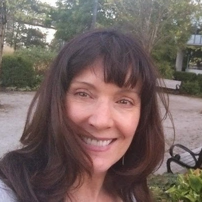 Lorraine Fox Photo 20