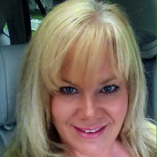 Pamela English Photo 23