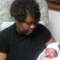 Ruthie James Photo 7