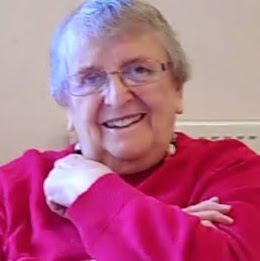 Christine Reeves Photo 18