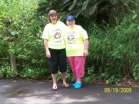 Lisa Barnett Photo 37