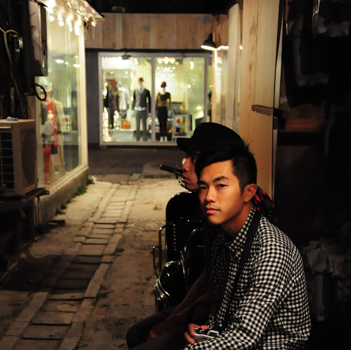 Kin Lo Photo 17