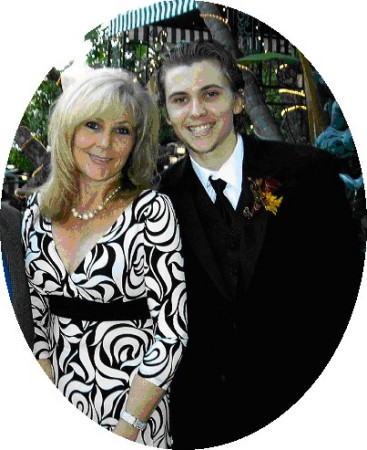 Cheryl Curry Photo 9