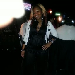 Tracey Glover Photo 22