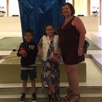 Kelly Salinas Photo 22