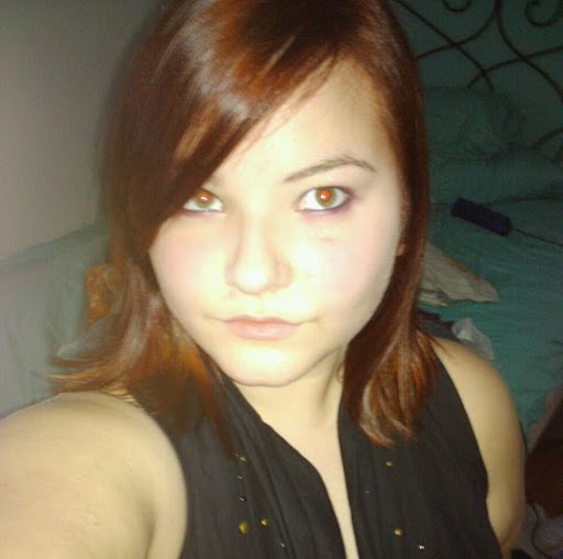 Aimee Woods Photo 19