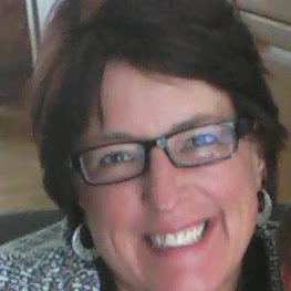 Lynn Draper Photo 25