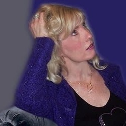 Pamela Light Photo 4