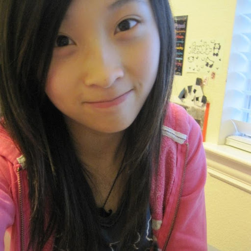 Victoria He Photo 16