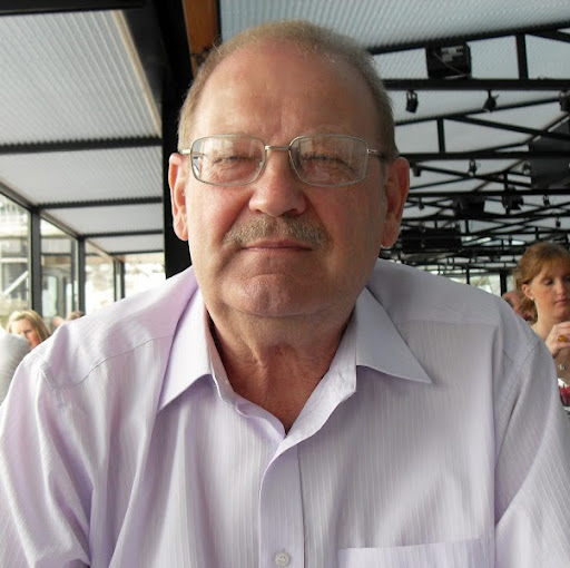 Robert Mayhew Photo 34