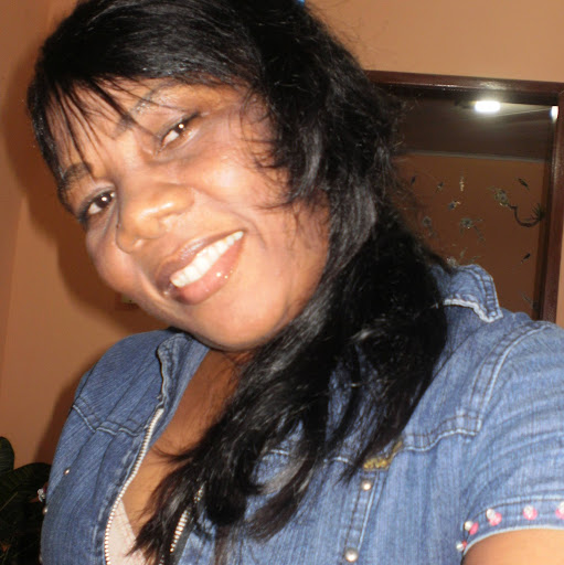 Silvia Almeida Photo 10