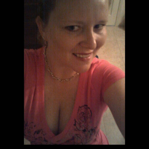 Candice Fox Photo 38