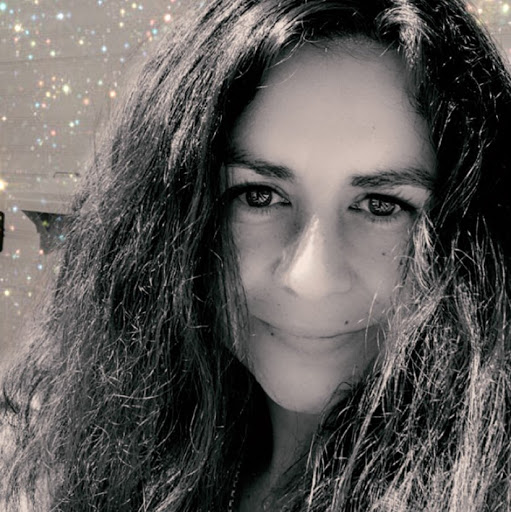 Daniela Beck Photo 9