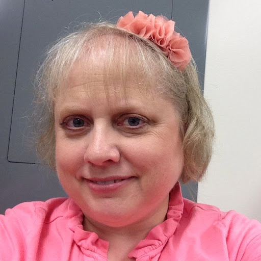 Julia Andersen Photo 30