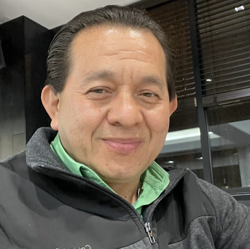Elizandro Vega Photo 4