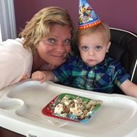 Kelly Salinas Photo 19