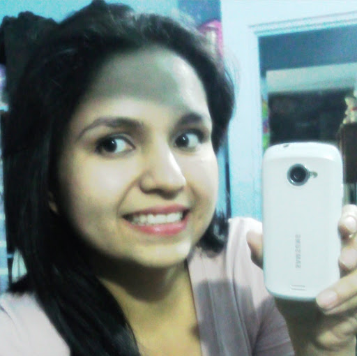 Vicky Lopez Photo 7