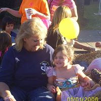 Michelle Leary Photo 40