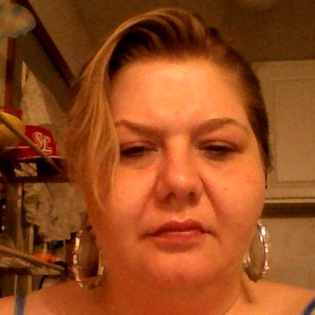 Bobbie Powell Photo 1