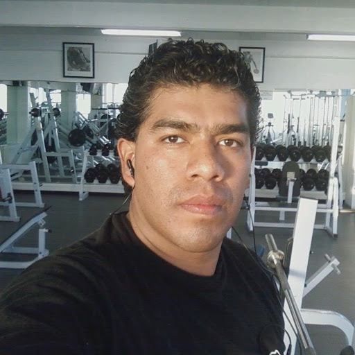 Alfredo Valdivia Photo 8