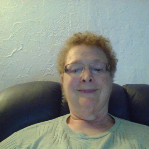 Anna Vaughn Photo 32