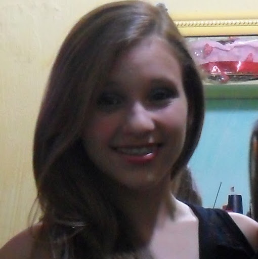 Barbara Gomes Photo 33