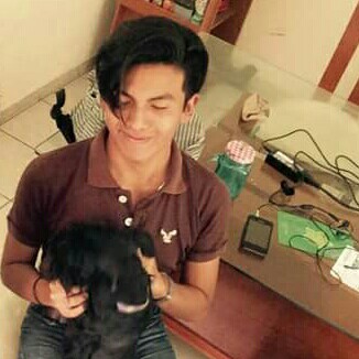 Chris Ramos Photo 27